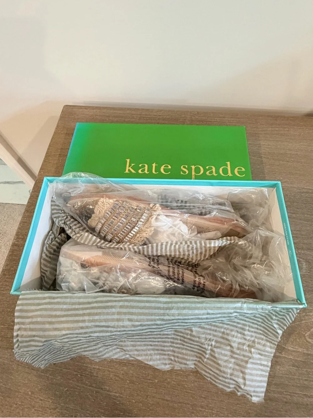 kate spade Tan Raffia Fringe Slide Sandals Brand New 8.5M